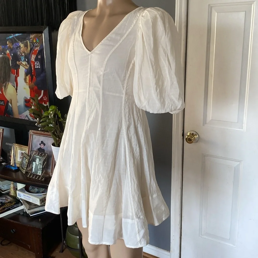 Vestique Miranda nwt dress kb